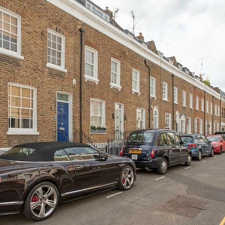 Stunning Gated Home London Exterior photo